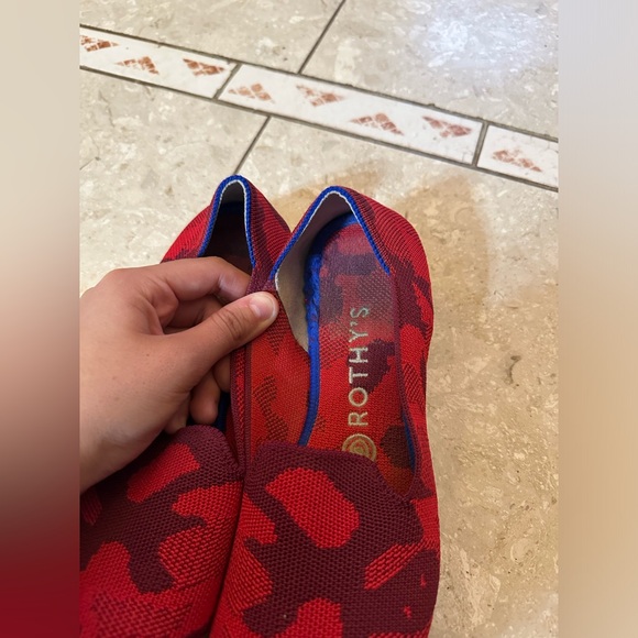 Rothy's The Flat Retired Red Camo Taupe Bottom Round Toe Ballet Flats Size 8 - Picture 3 of 6